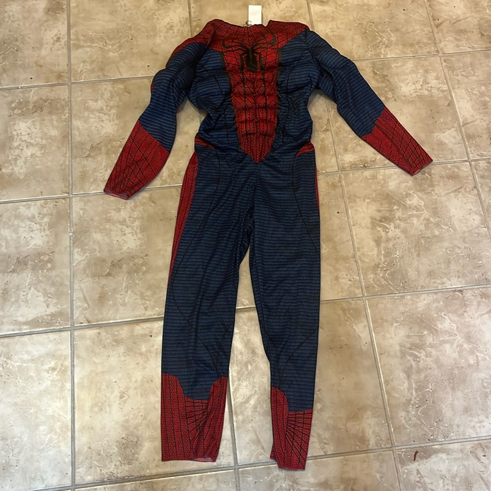 Marvel Spider Man costume size 7-8